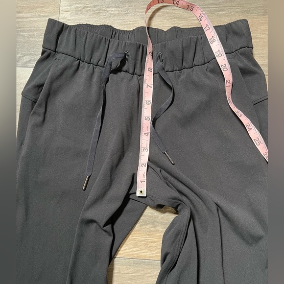 Lululemon‎ Women Black Pants- 4 - Picture 5 of 11